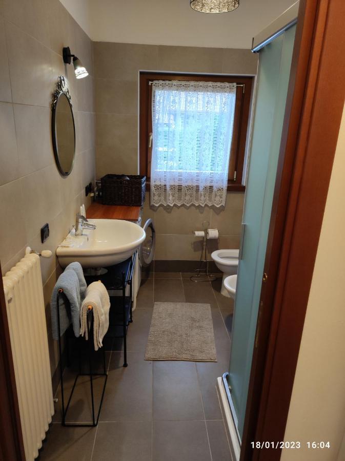 Casa Vacanze Da Riki Appartamento 1 Peschiera del Garda Buitenkant foto