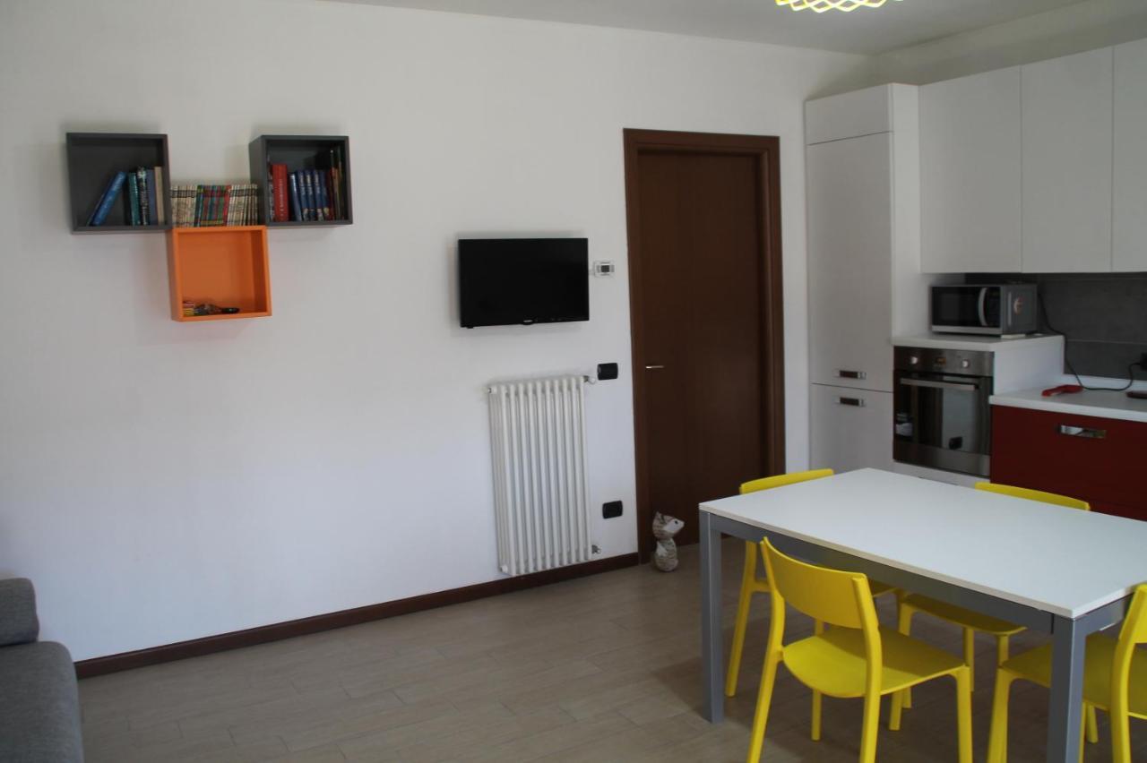Casa Vacanze Da Riki Appartamento 1 Peschiera del Garda Buitenkant foto